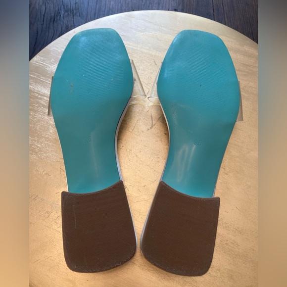 Betsey Johnson “Bride” Slip-ons. Size 9.5. Pre-owned. Excellent & Beautiful - Picture 6 of 8